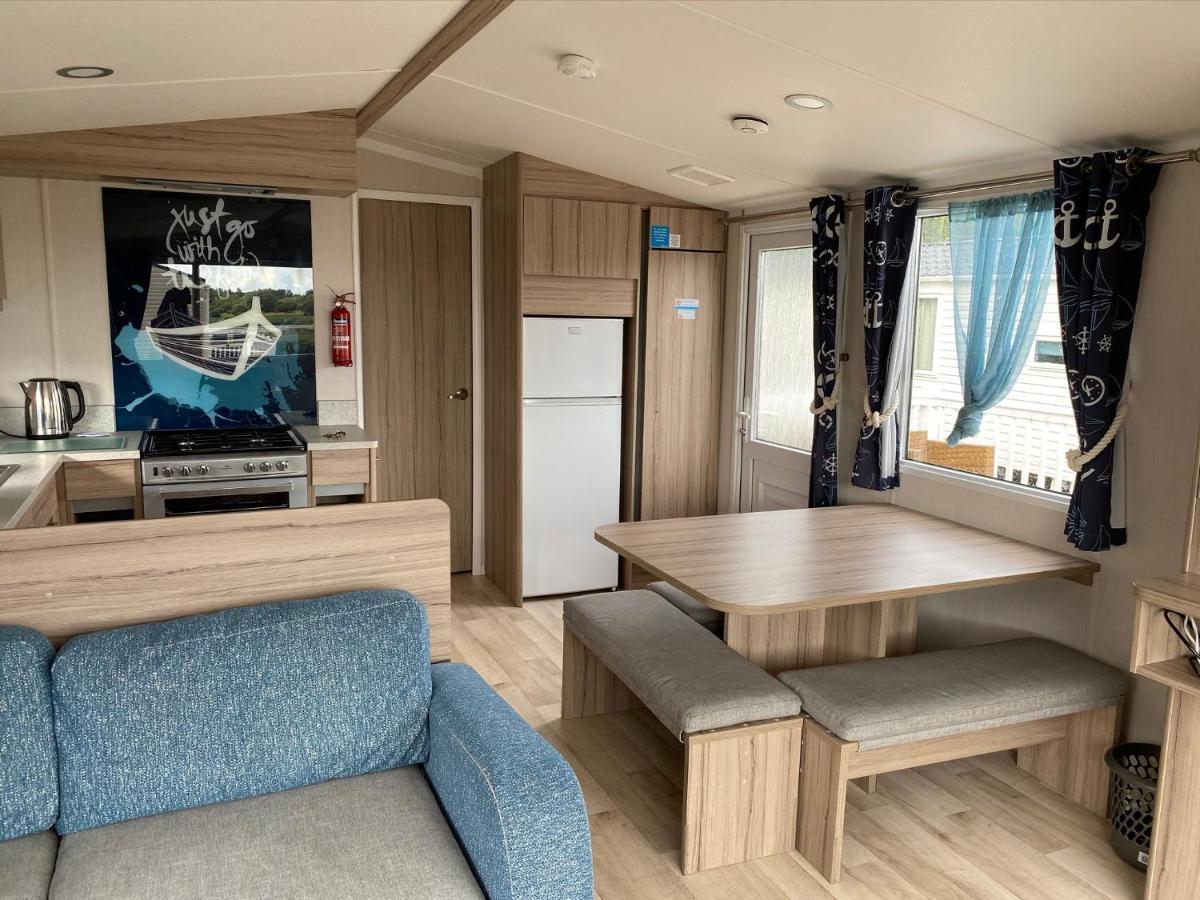 Blackpool Caravans Marton Mere Bagian luar foto